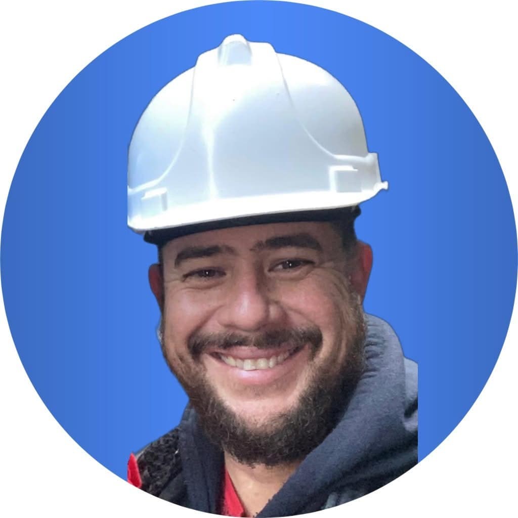 Oneil R. Vega Caro — Founder & CEO Ovegacasas LLC